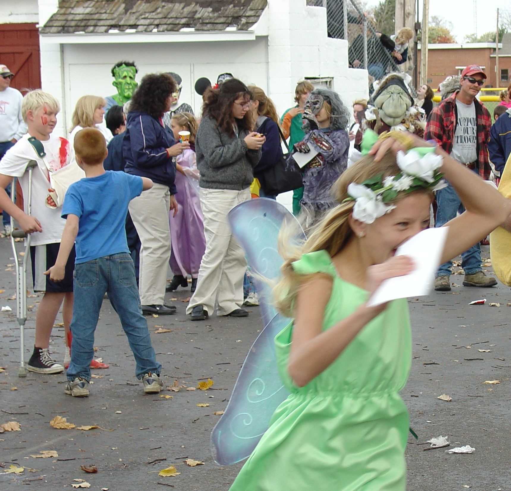 trick or treat parade from 2004 19